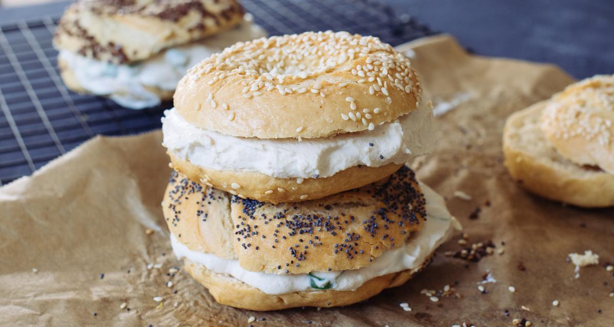 Bagels_with_Cream_Cheese