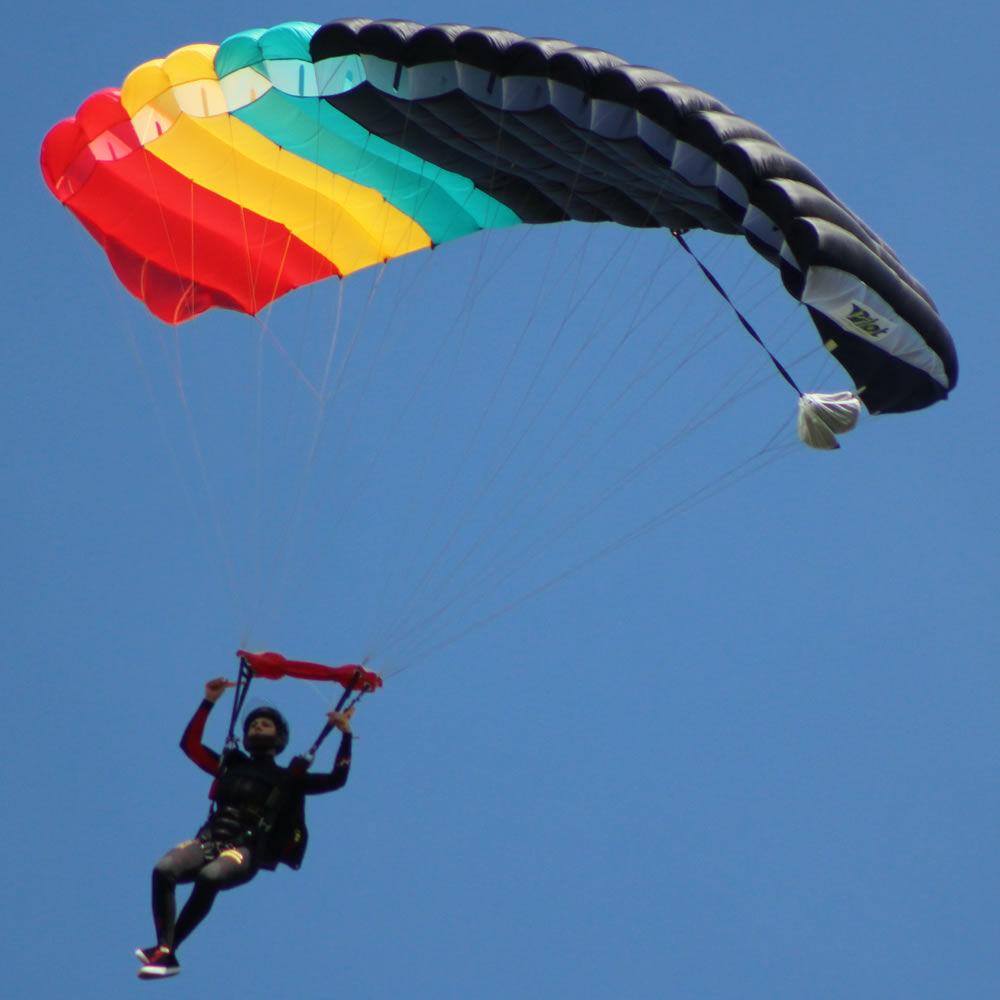 Canopy_Piloting