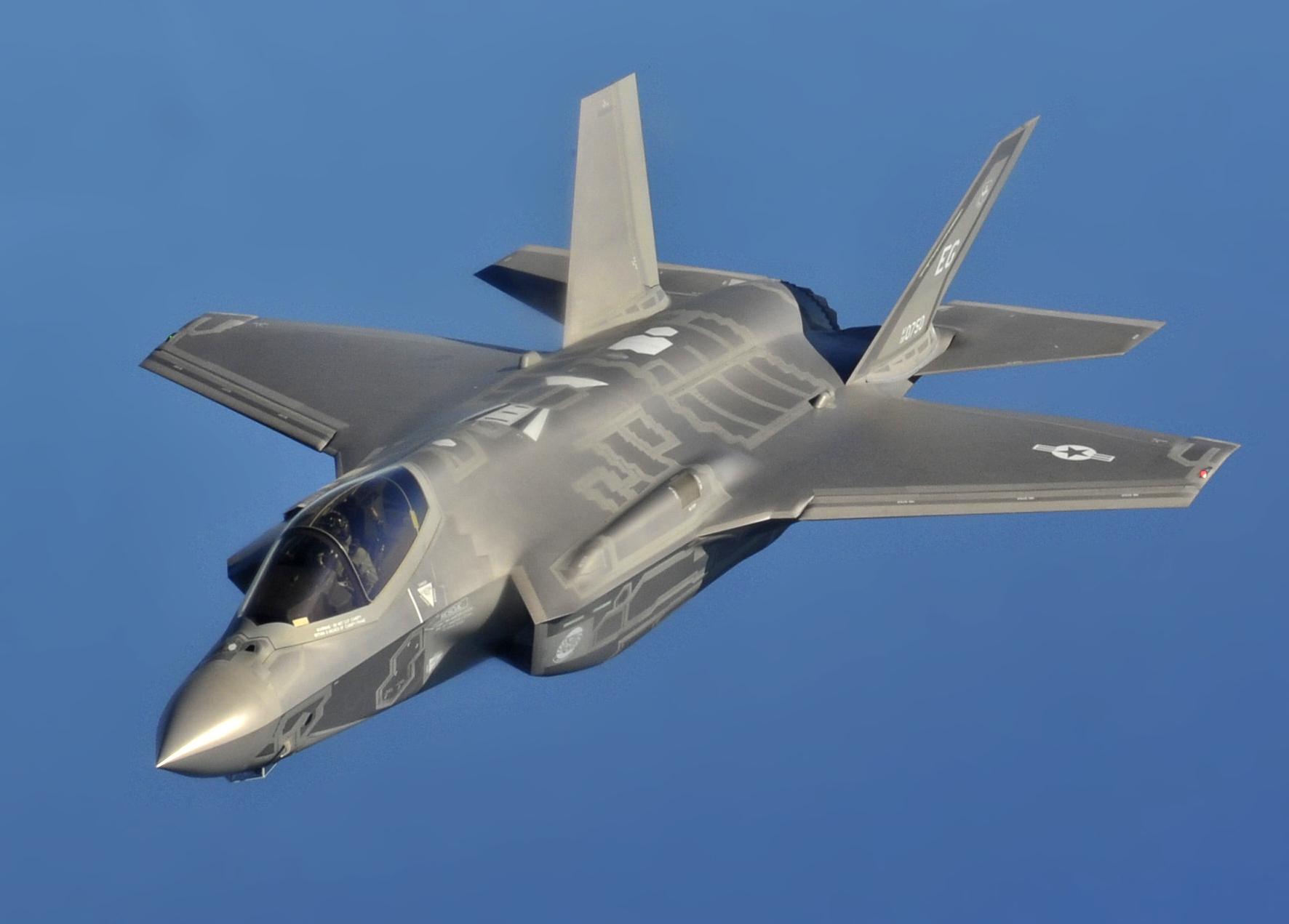 Fighter_Jet_eg_F-35_Lightning_II