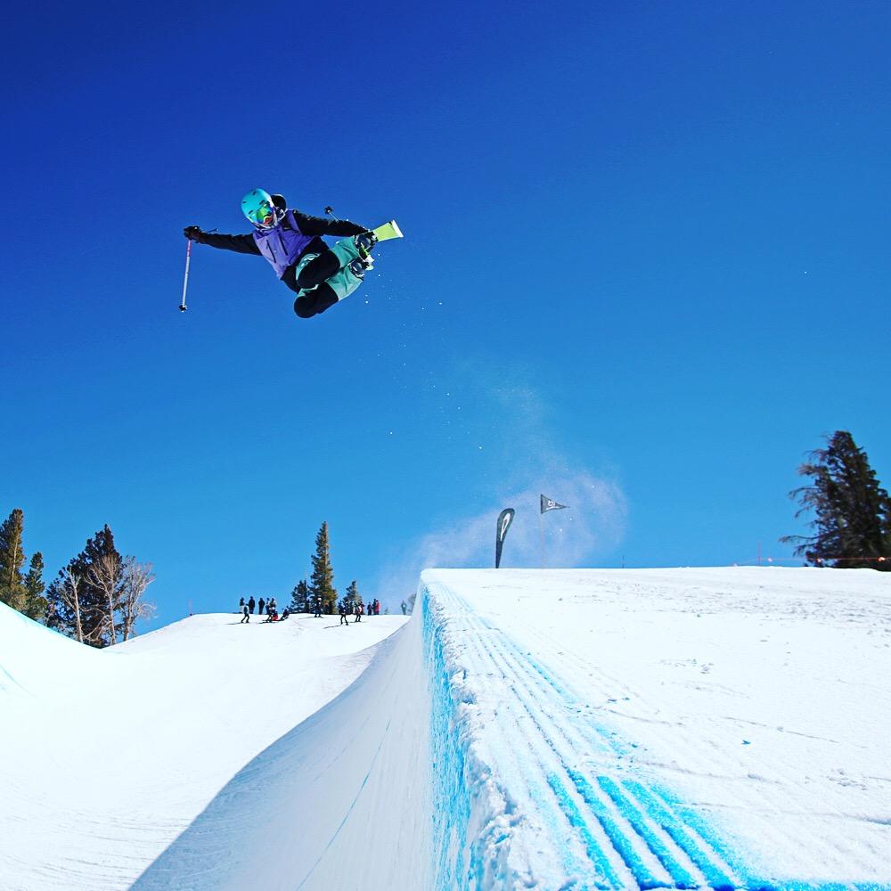 Freestyle_Skiing