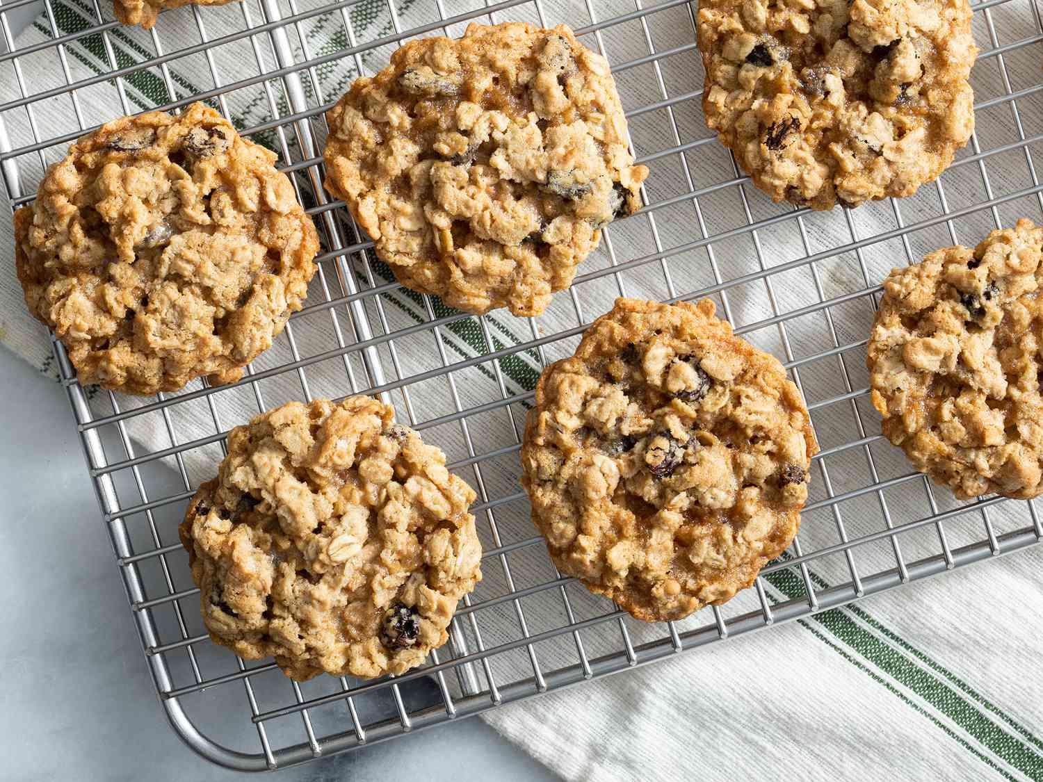 Oatmeal_Raisin_Cookies