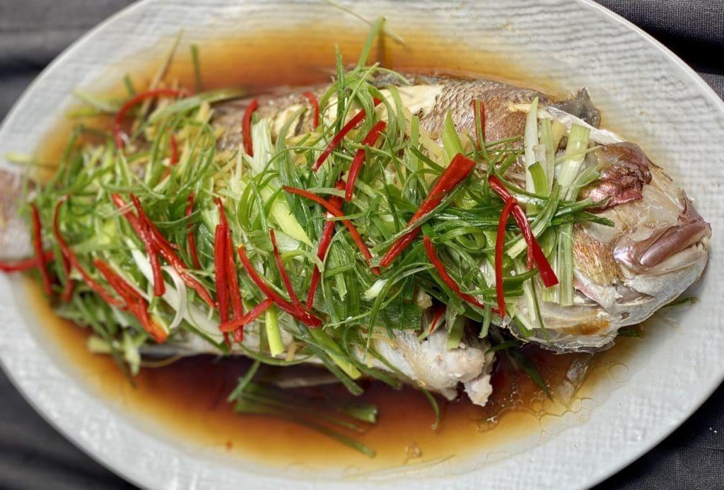 Steamed_Fish_with_Ginger_and_Scallions