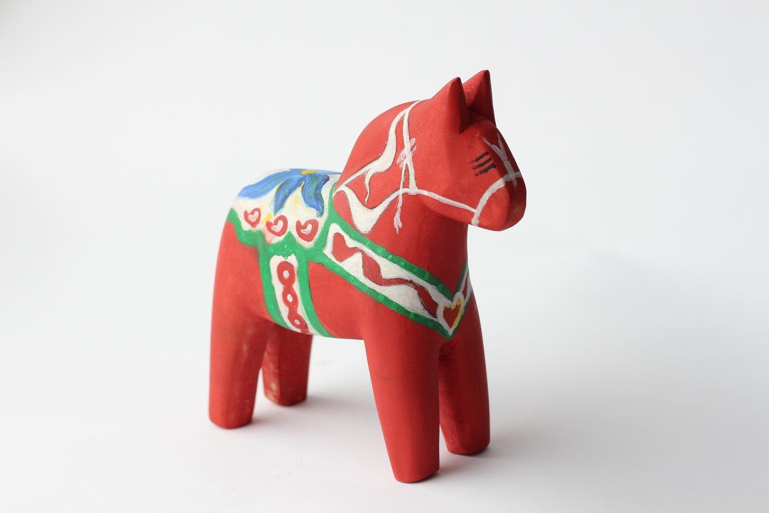 Swedish_Dala_Horse_Carving