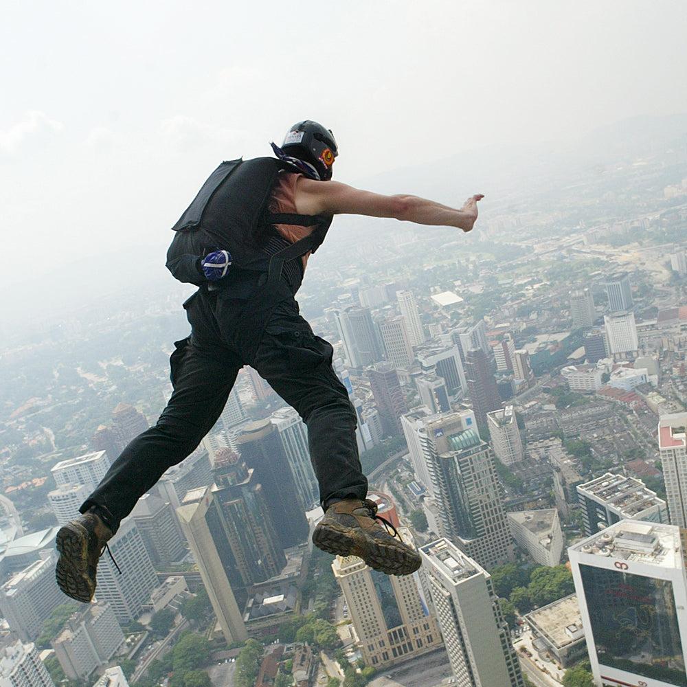 Wingsuit_Flying