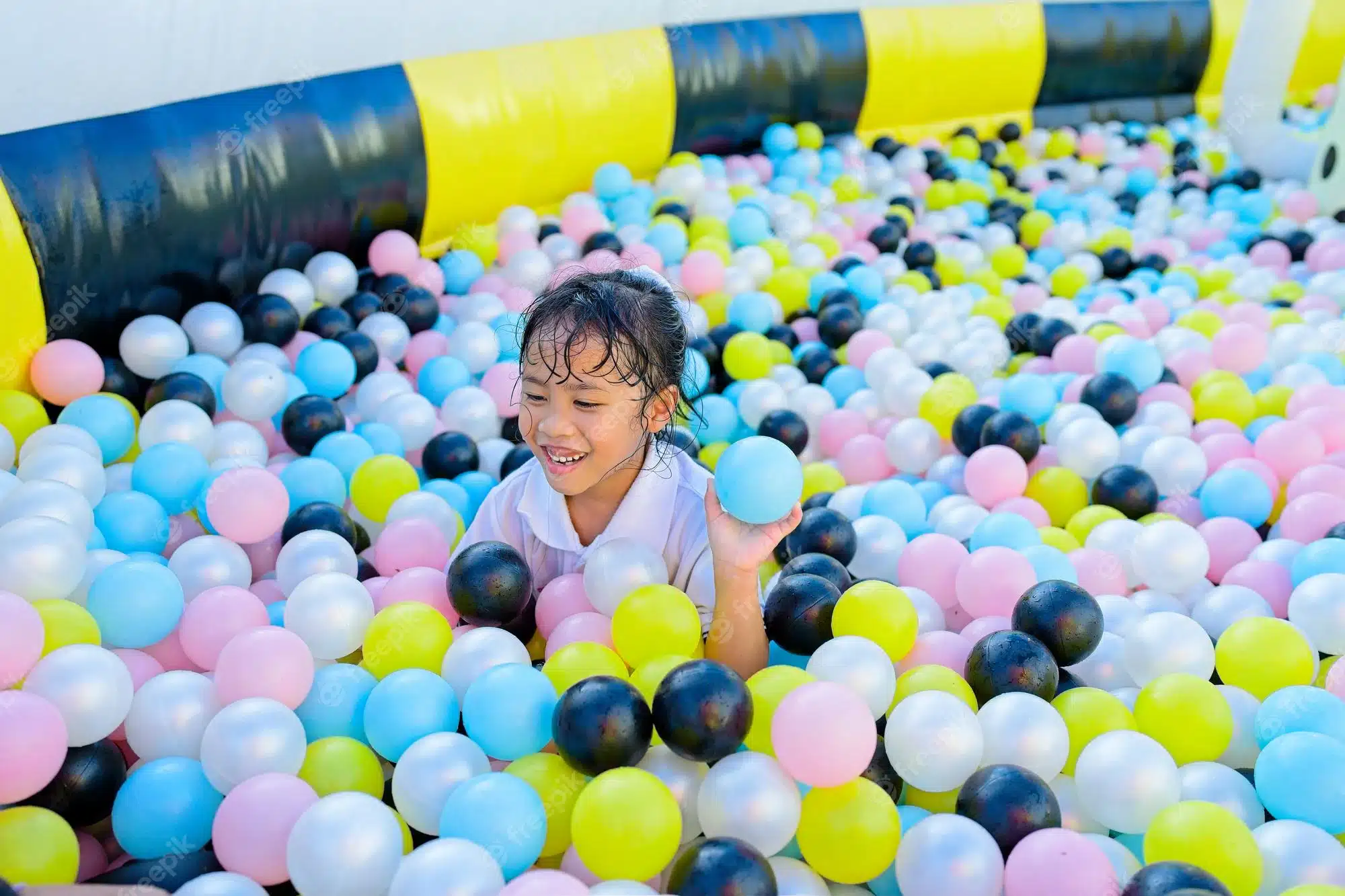 Bouncing Balls .jpg