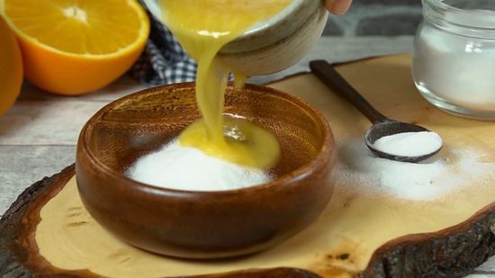 Bubbly Orange with Baking Soda