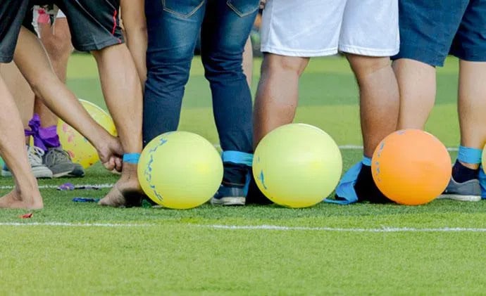 20 Hilarious Balloon Popping Games for Adults and Kids