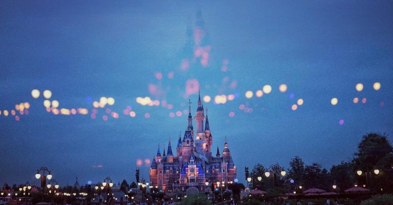 Fairytale Fashion: Styling Tips for Your Disney Park Visit