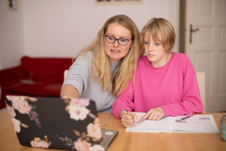 Unlocking Physics Potential: Finding the Right Physics Tutor for Academic Success