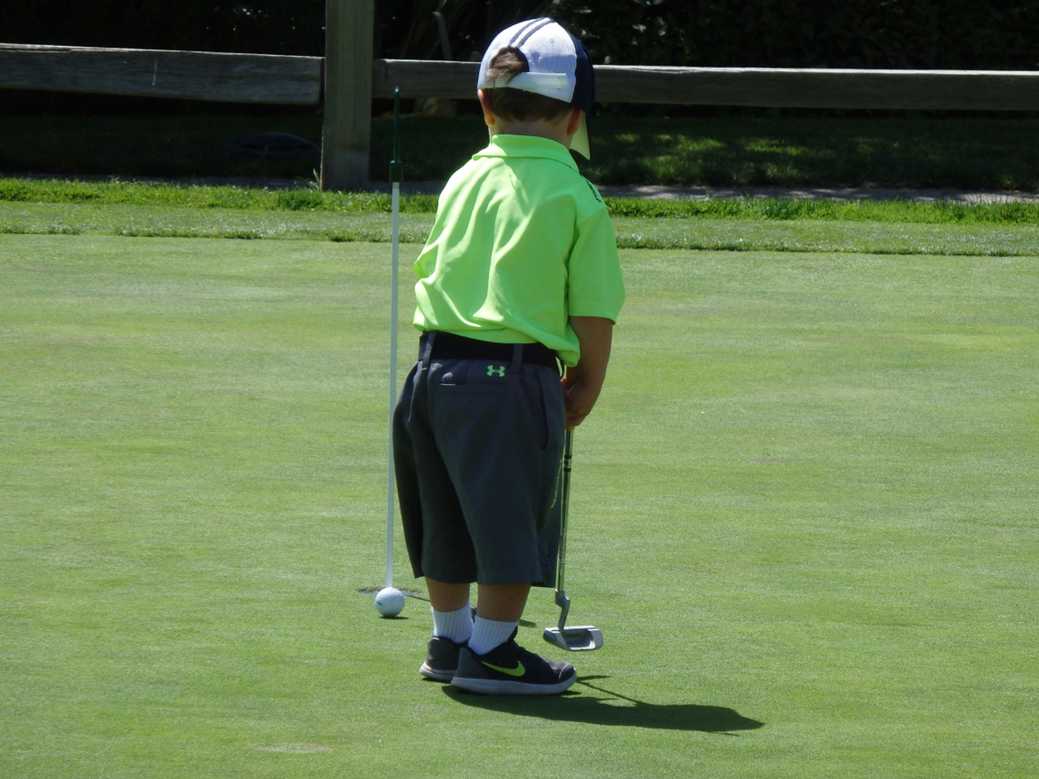 Can You Teach Your Kid to Play Golf at Home?