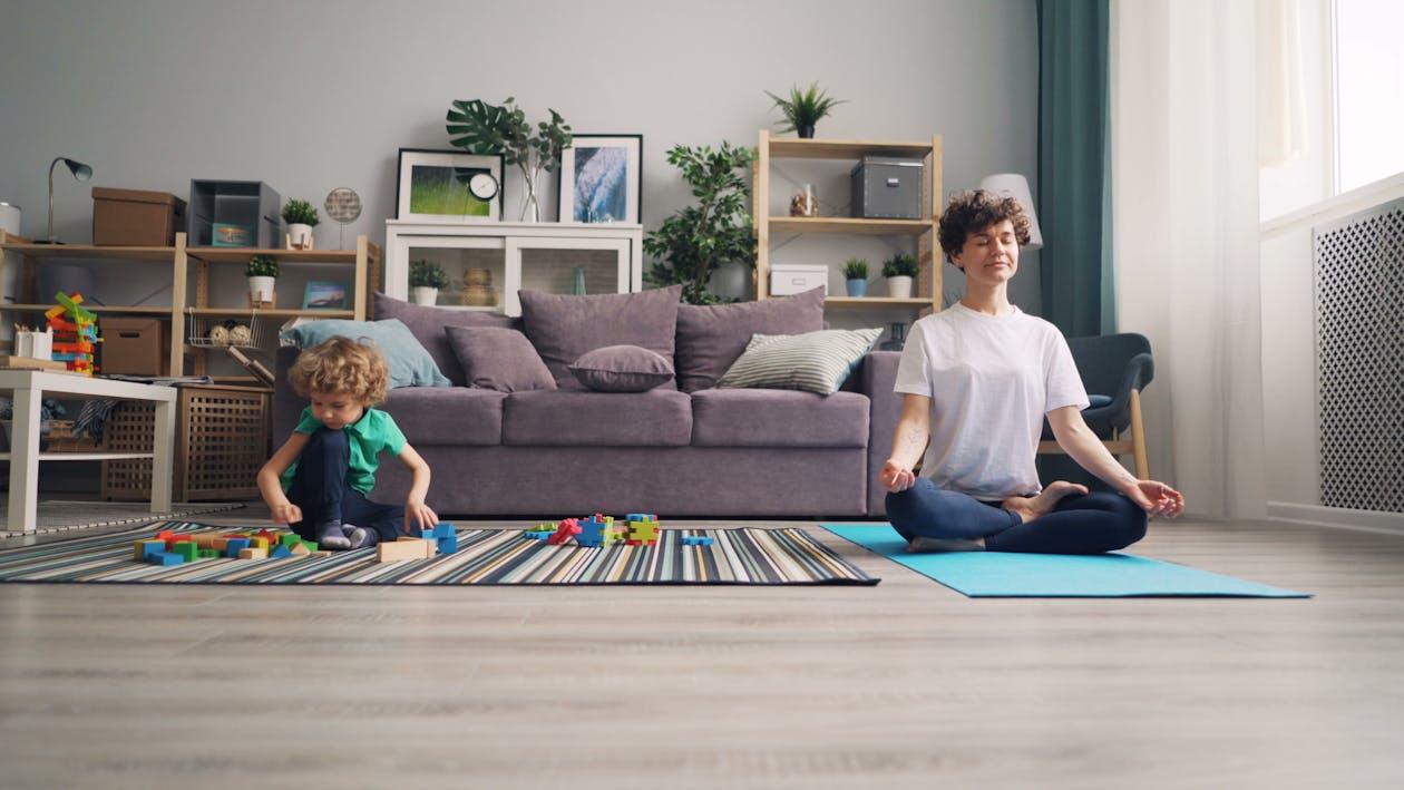 Balancing Parenthood: Mindfulness Techniques for Moms