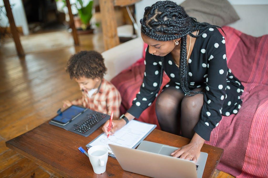 What Are State-Specific Parental Leave Laws Families Should Know?