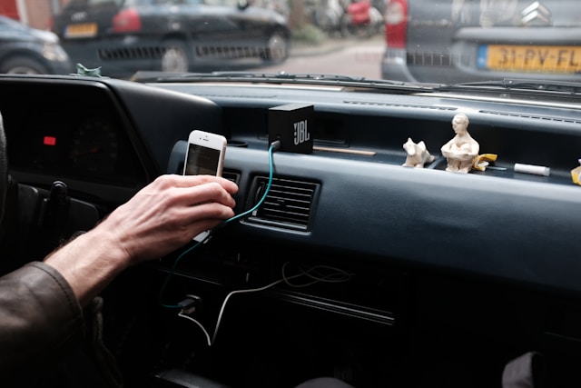 5 Essential Car Features for Families
