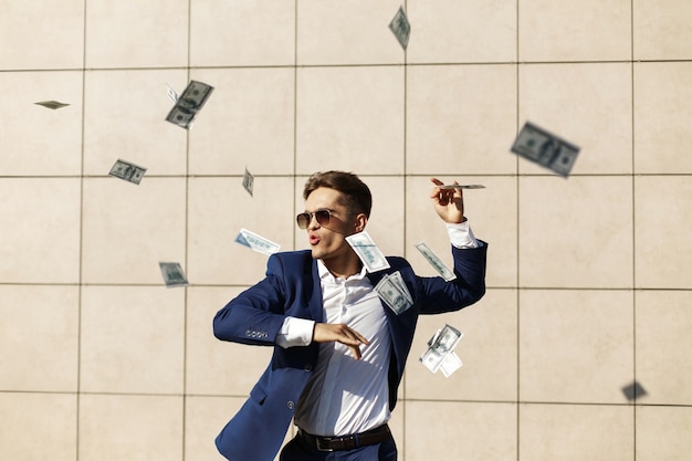 Is Crypto the Path to Financial Independence in The Modern World?