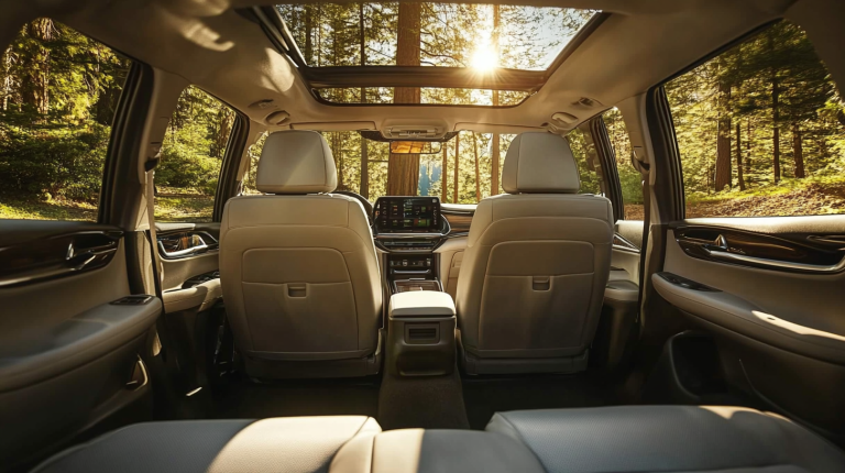 Best Family Cars of 2025: Safety, Comfort, and Kid-Friendly Features