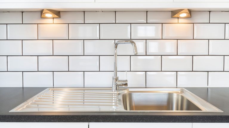 Best Kitchen Sink Types: A Comprehensive Guide on How to Choose the Right One for 2025