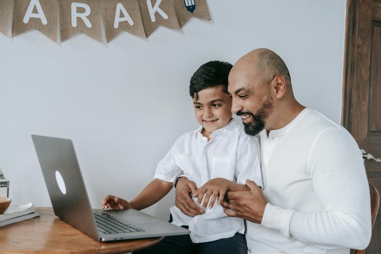 Parenting in the Digital Age: Harnessing Technology for Your Child’s Growth and Development
