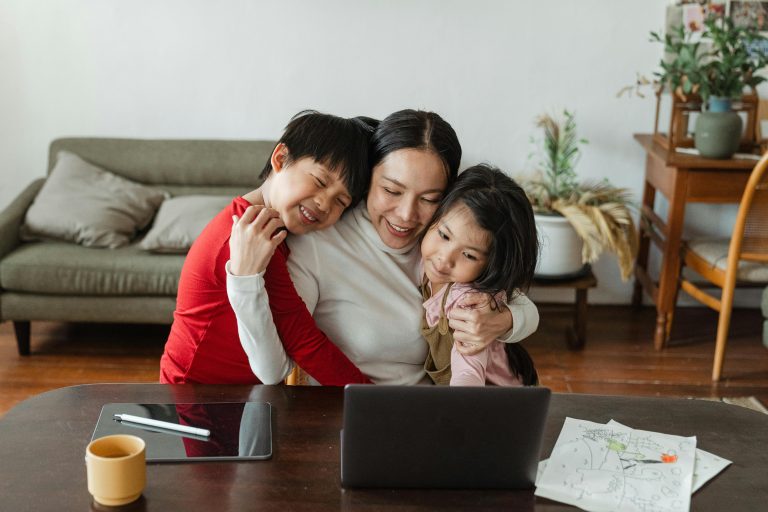 Empowering Moms: Exploring Children’s Franchise Opportunities for a Family-Friendly Business