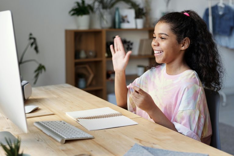 Online Tutoring or Traditional Classes: Which Works Best?