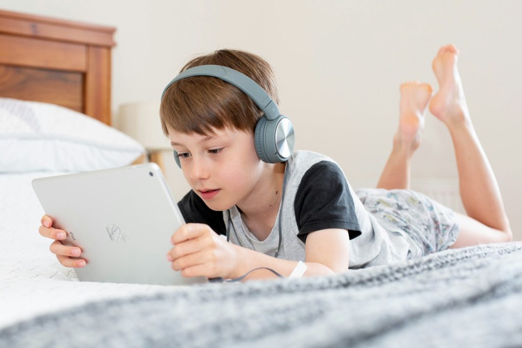 Must-Have Apps And Websites to Raise Educated, Happy, and Healthy Children